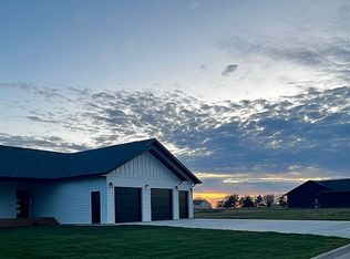 504 Shay Ave, Sanborn, IA 51248