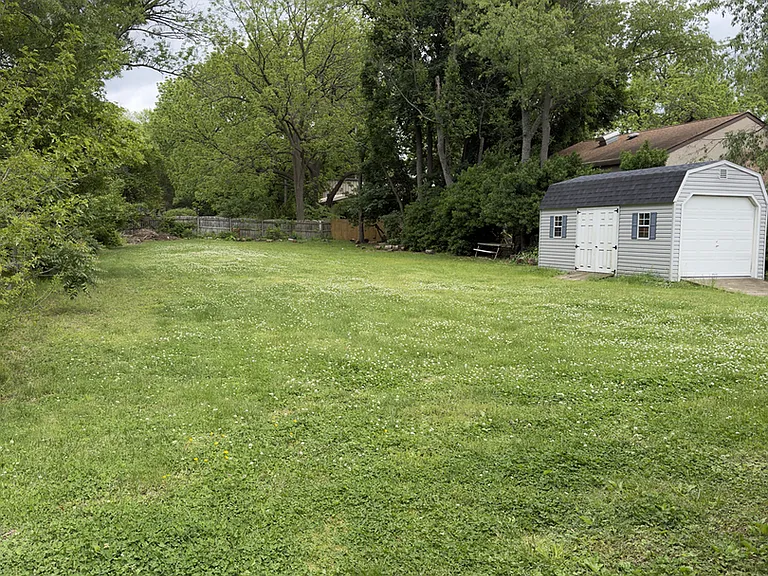 393 Phillips Ave — Photo 14