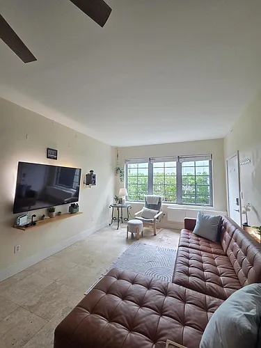 1045 Lenox Ave #6 Photo 1