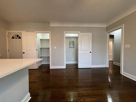 5th image of 830 W Washington Blvd #2E