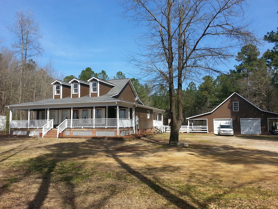 Beautiful Country Living!