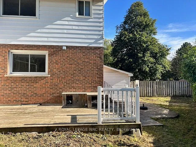 3 bed, $2,200 — Photo 2