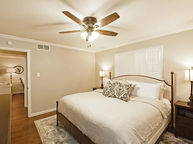 1307 Glen Cove Dr — Photo 32