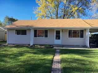 1201 Lind Ln, Valparaiso, IN 46383