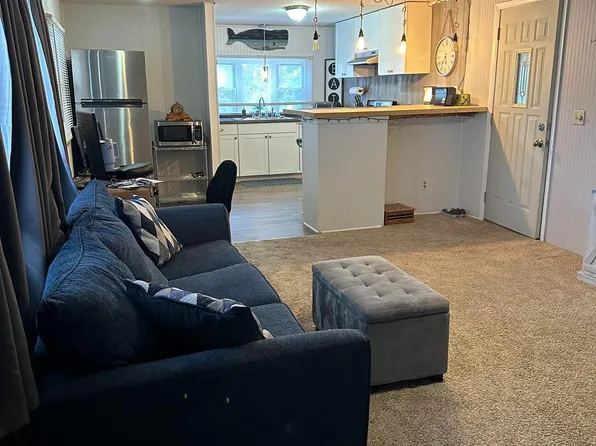 45 Mantua Grove Rd #T6, Paulsboro, NJ 08066