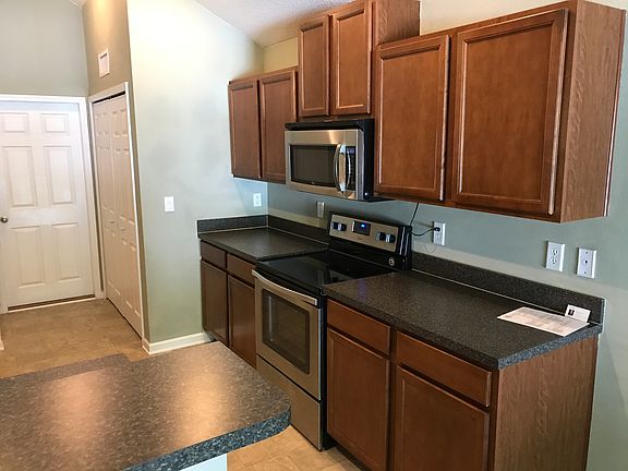 5th image of 4892 Monroe Forest Dr