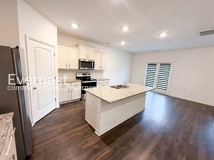 7044 Turnberry Highlands Cv — Photo 3