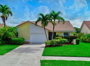 10083 Camelback Ln, Boca Raton, FL 33498