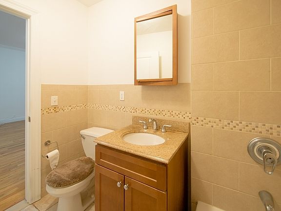 3rd image of 14-25 Broadway #6F