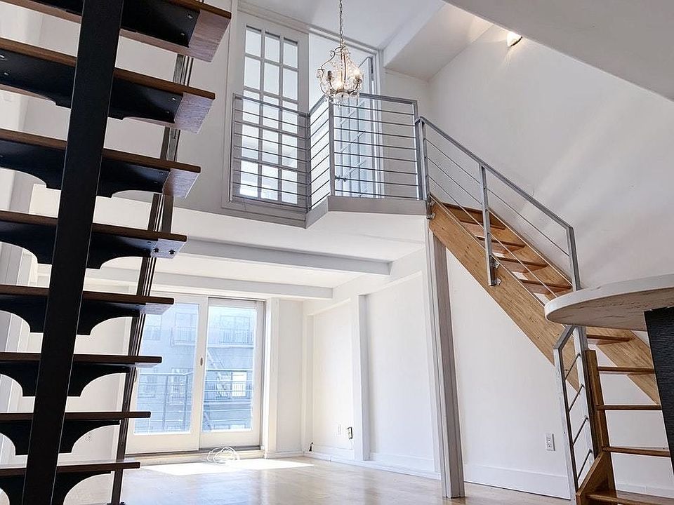 1st image of 92 Meserole St APT 3B