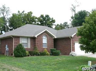288 Springbrook Dr, Shepherdsville, KY 40165