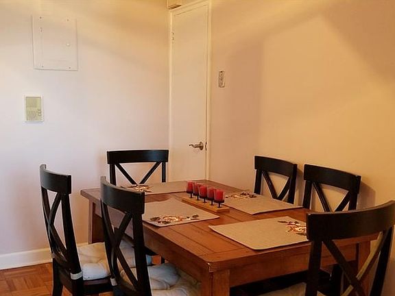 4th image of 35 Shady Glen Ct APT 4H