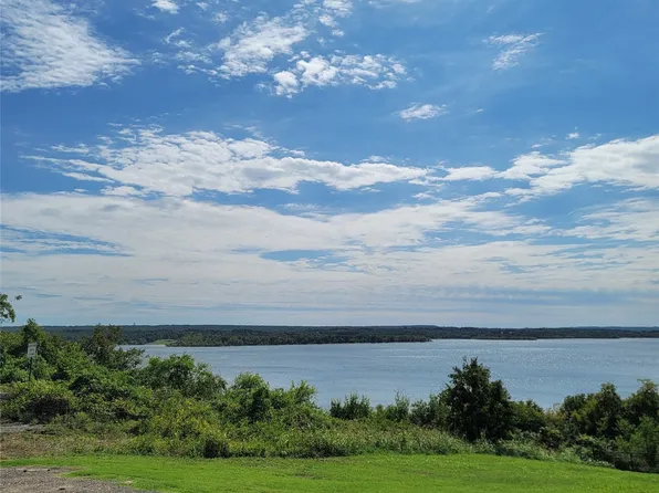 35 Breakenridge Dr, Eufaula, OK 74432