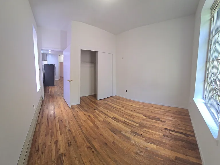 205 W 102nd St #5F — Photo 4
