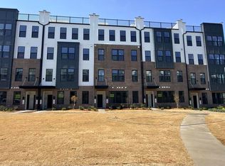 615 Hedrick Ridge Rd #303, Cary, NC 27519