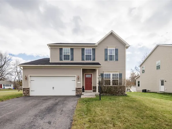 3 Saldo Ln, Penfield, NY 14526