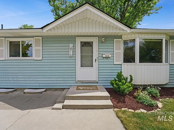 3rd image of 1816 W Lemhi St