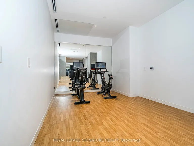 7439 Kingston Rd #815 — Photo 16