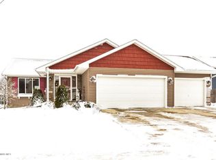 2107 Petersen Dr NW, Stewartville, MN 55976