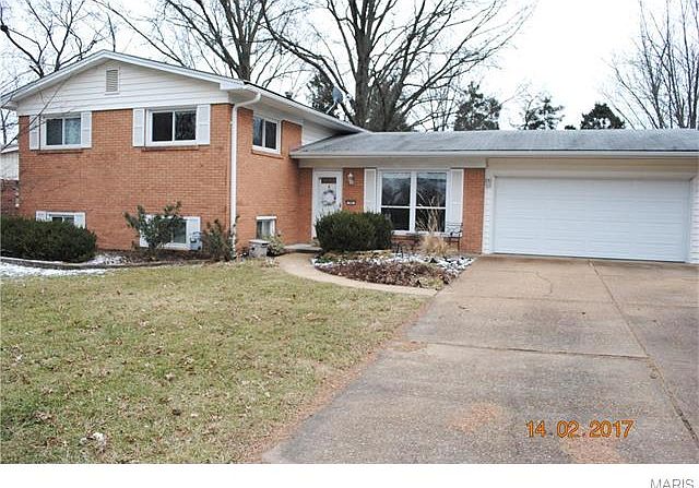 1st image of 566 Lodge Dr