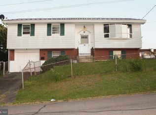 415 Lytle St, Minersville, PA 17954