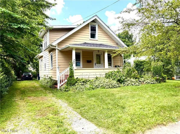 298 Pauline Ave, Akron, OH 44312