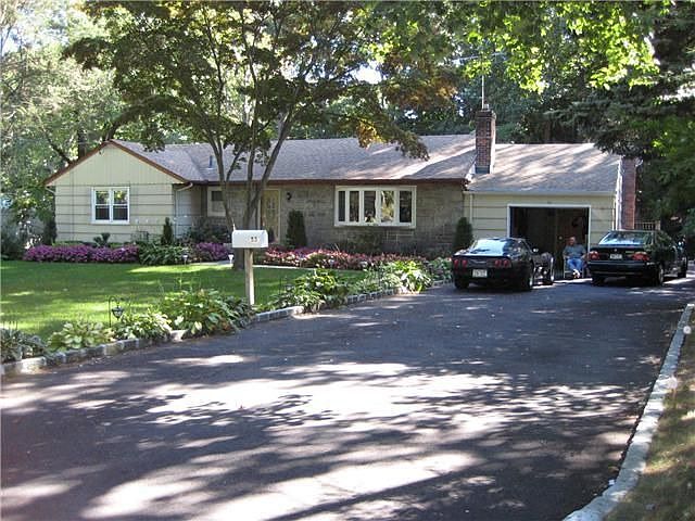 1st image of 53 Saint Andrews Ln