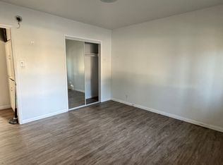 13805 Victory Blvd APT 1, Van Nuys, CA 91401