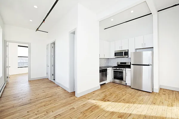 Rented by Bold New York | media 35