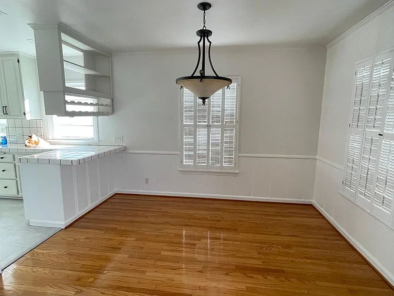 4838 Cartwright Ave — Photo 11