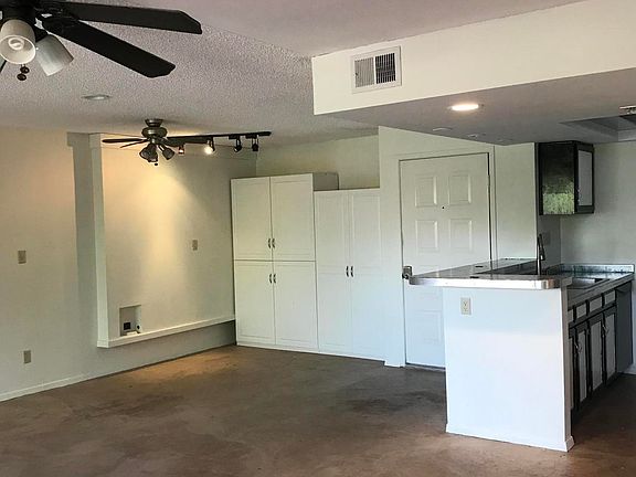 5th image of 540 N May St APT 2117