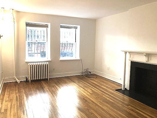 1st image of 22 W 90th St APT 1F
