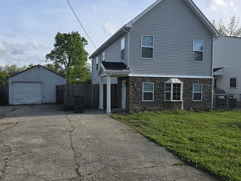 1471 Little Ave — Photo 1