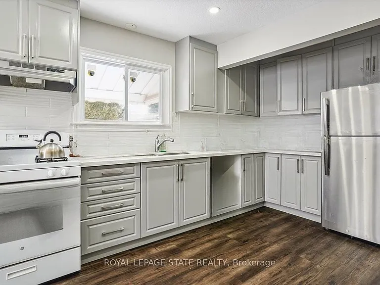 251 King St E #UPPER — Photo 8