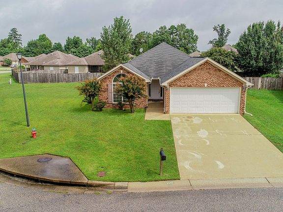3rd image of 2440 Starlight Dr
