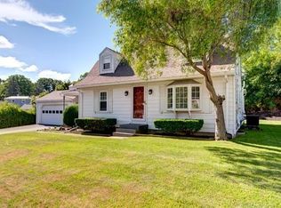8 White Ter, Auburn, MA 01501