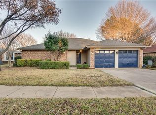 3820 Horizon Dr, Bedford, TX 76021