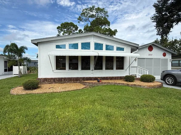 2207 Del Mar Dr, North Fort Myers, FL 33903