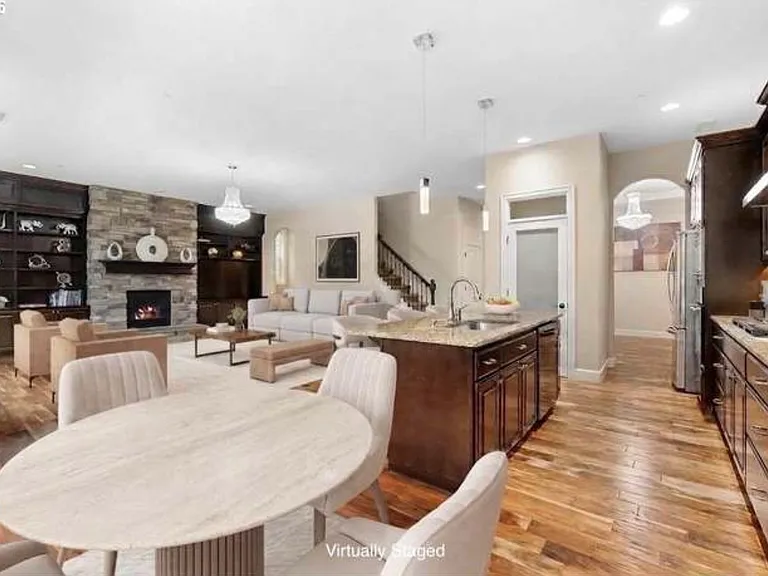 11379 NW Odeon Ln — Photo 5