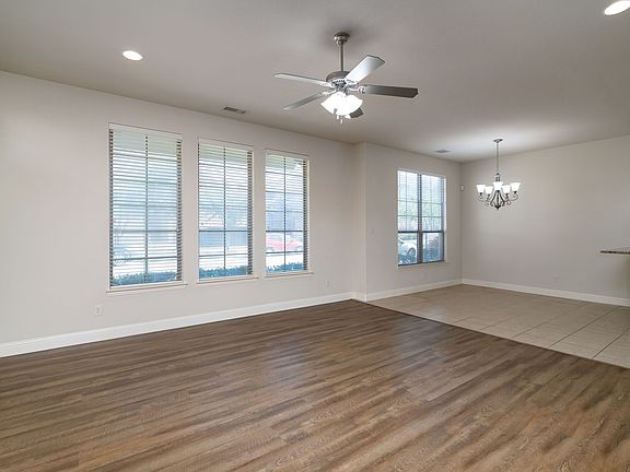 5th image of 10537 Chaucer Hill Ln