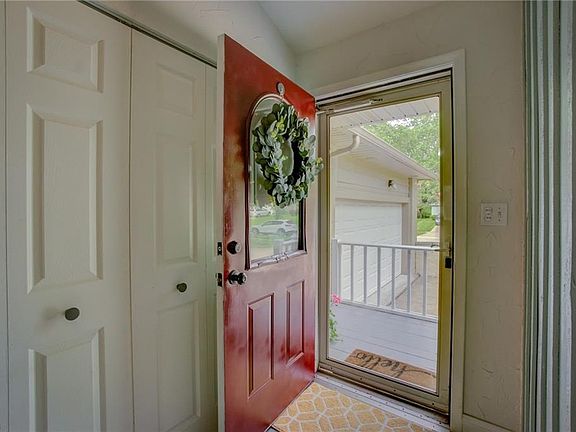 2nd image of 6731 Forest Glen Ave