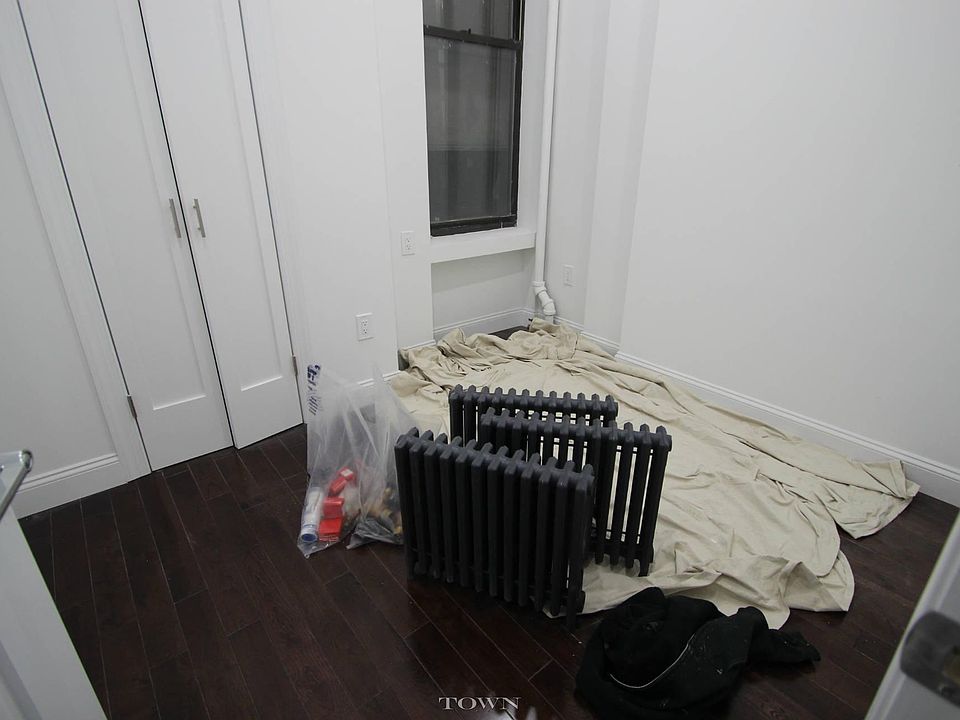 2nd image of 176 E 85th St APT A4
