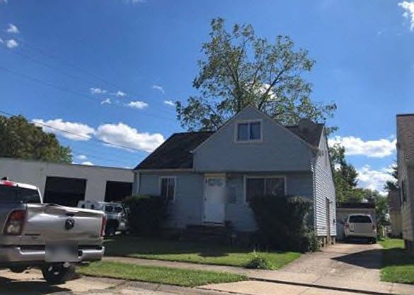 1st image of 11701 Brookfield Ave