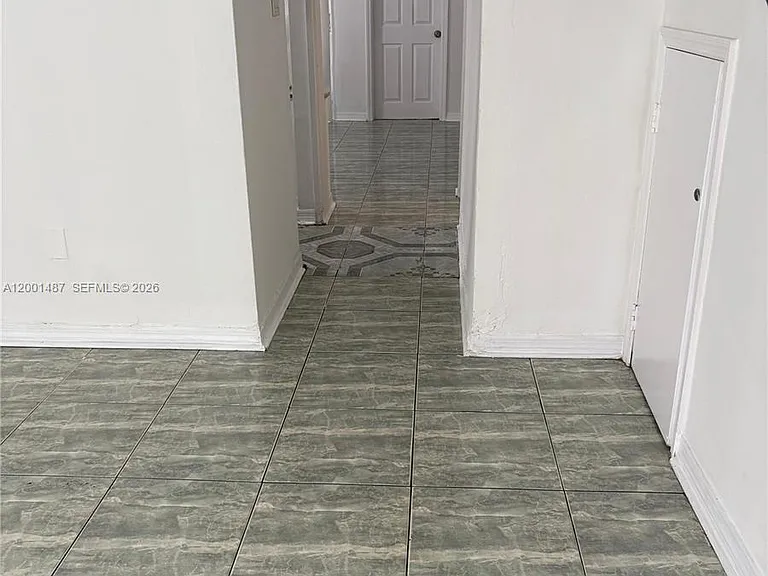 270 NE 142nd St #14A — Photo 4
