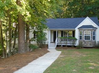 82 Courtney Ln, Dallas, GA 30132