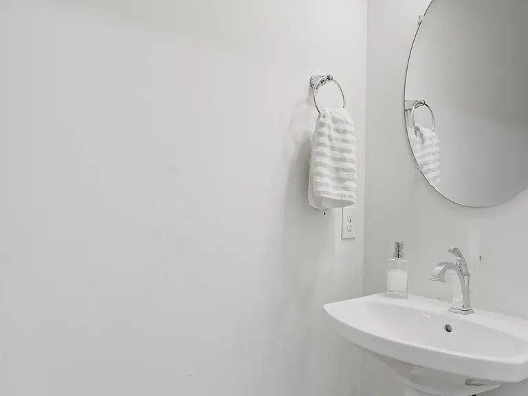 1101 Knobcrest Ct — Photo 16