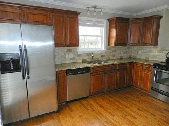 Kitchen w/ SS Appliances