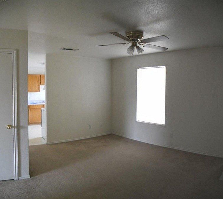2nd image of 1904 Windward Dr APT A