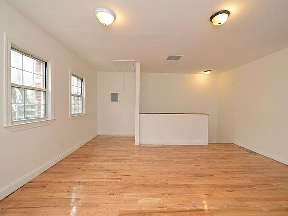 4th image of 53 Cassidy Pl Floor 2