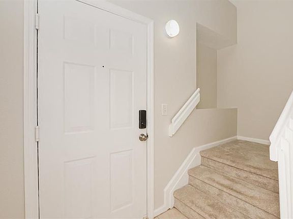 5th image of 161 SW Palm Dr APT 201